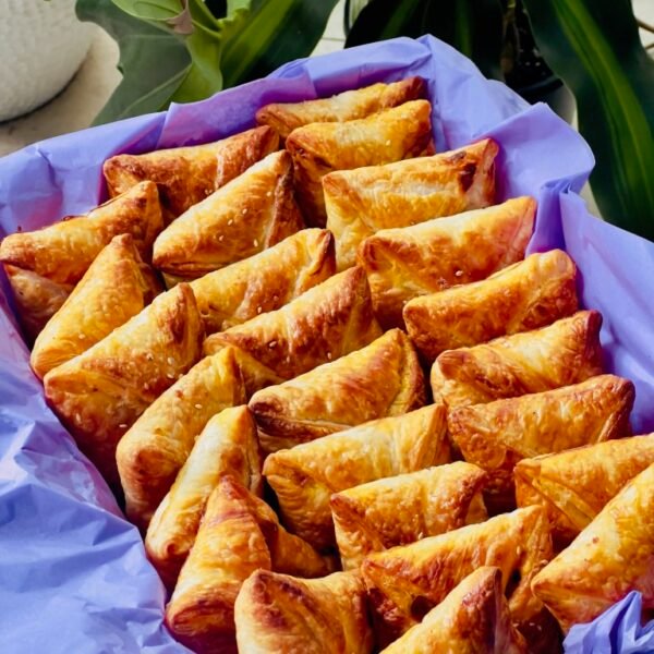 Chicken Puffs (6pcs)