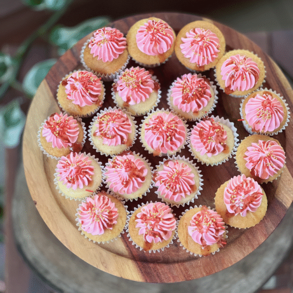 Strawberry Cupcakes (Mini)